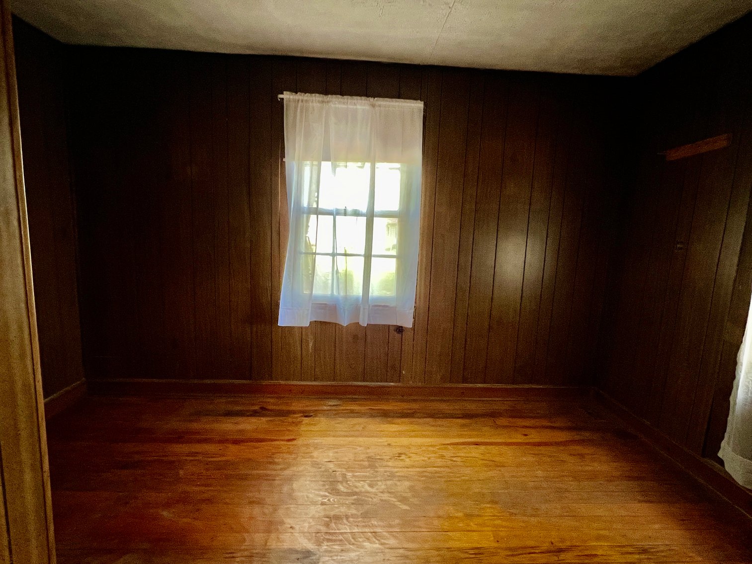 Image for 2 BR/1 BA Home on 2 +/- Acres w/Scenic Mountain Views in Culpeper County, VA--SELLING to the HIGHEST BIDDER!!