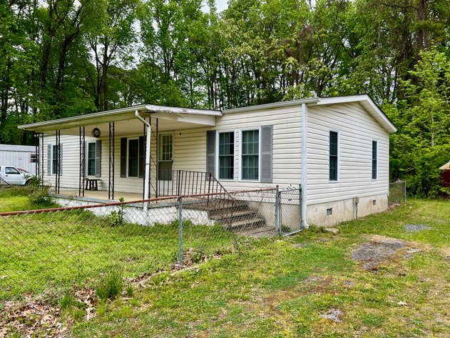 Image for 3 BR/2 BA Mobile Home on .28 +/- Acre Lot in Colonial Beach, VA...Only 1/2 Mile From the Water--SELLING to the HIGHEST BIDDER via ONLINE ONLY BIDDING!!