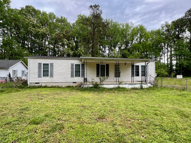 Image for 3 BR/2 BA Mobile Home on .28 +/- Acre Lot in Colonial Beach, VA...Only 1/2 Mile From the Water--SELLING to the HIGHEST BIDDER via ONLINE ONLY BIDDING!!