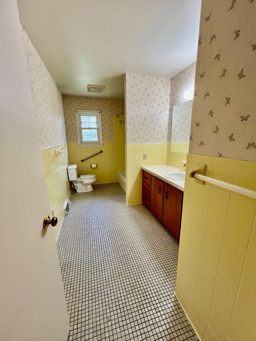 Image for 3 BR/2 BA Brick Home w/Walk-Out Basement on 5 +/- Acres in Madison County, VA--SELLING to the HIGHEST BIDDER!!