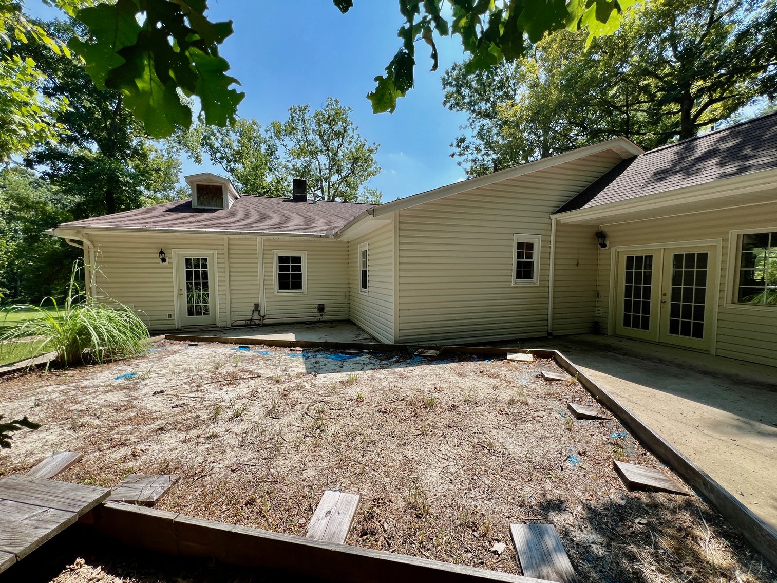 Image for 3 BR/2 BA Single Level Home on 2.3 +/- Acres Located Minutes From Charlottesville, VA--SELLING to the HIGHEST BIDDER!!