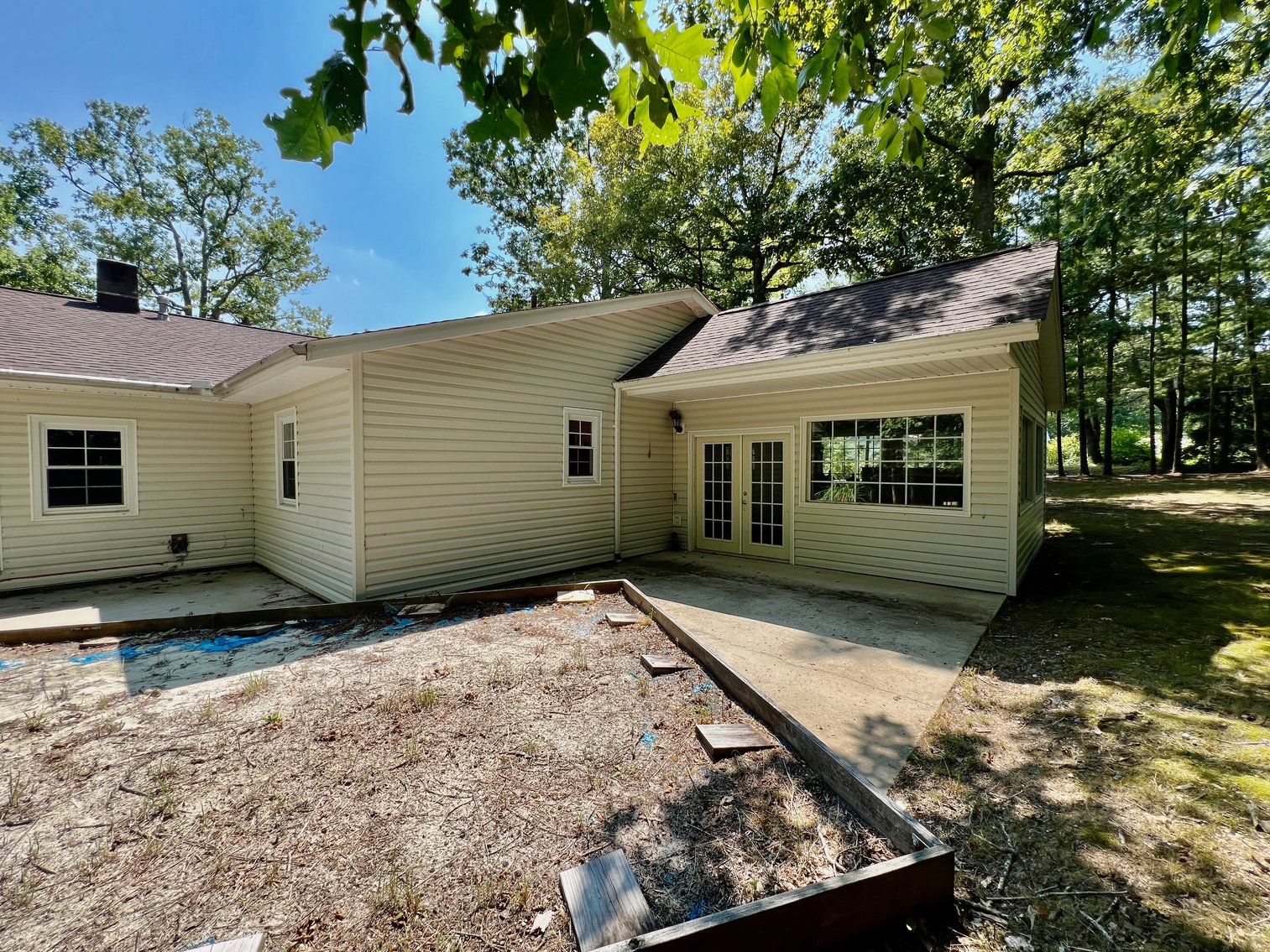 Image for 3 BR/2 BA Single Level Home on 2.3 +/- Acres Located Minutes From Charlottesville, VA--SELLING to the HIGHEST BIDDER!!