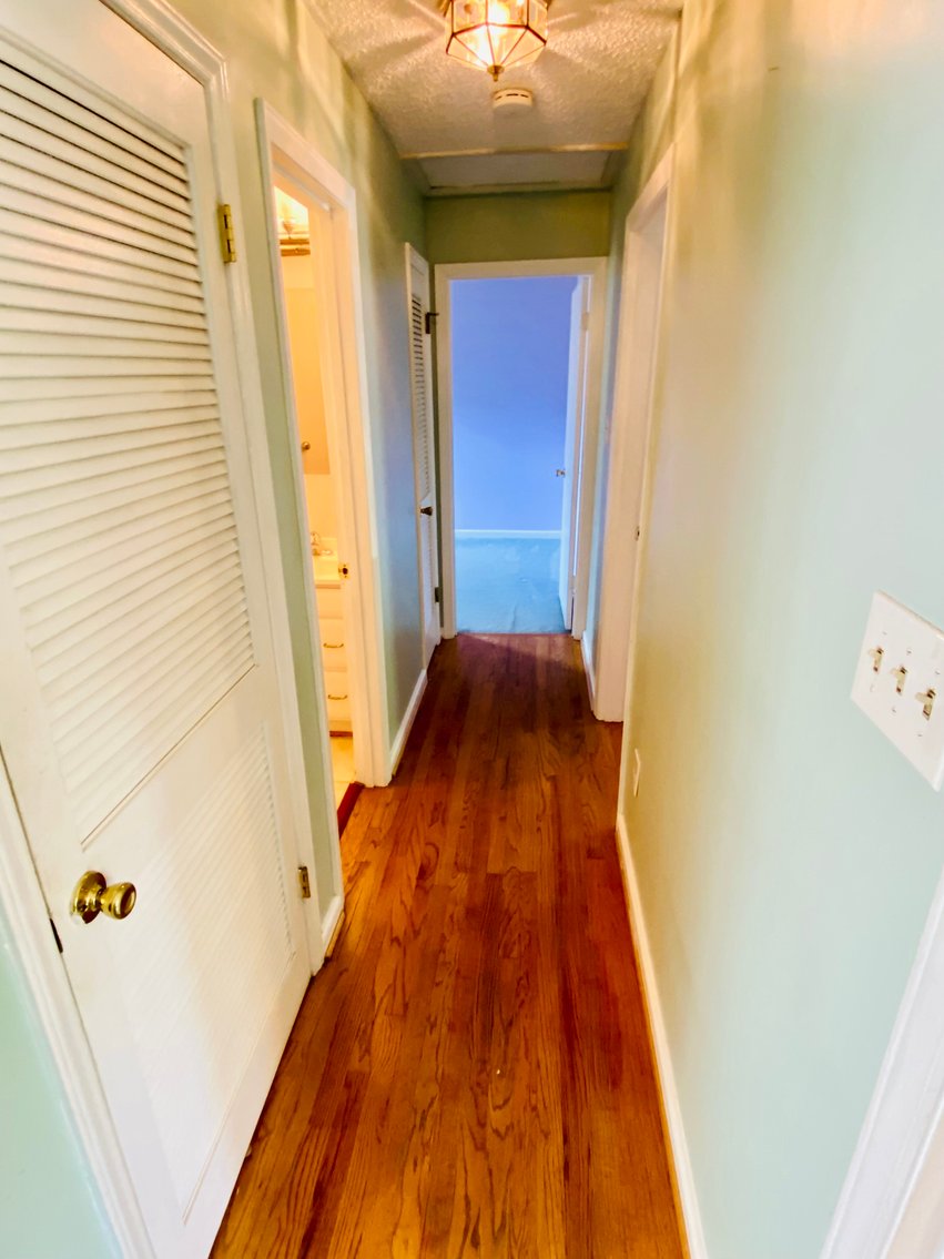 Image for 2 BR/2 BA Home in Oak View Neighborhood of Leesburg, VA--SELLING to the HIGHEST BIDDER!!