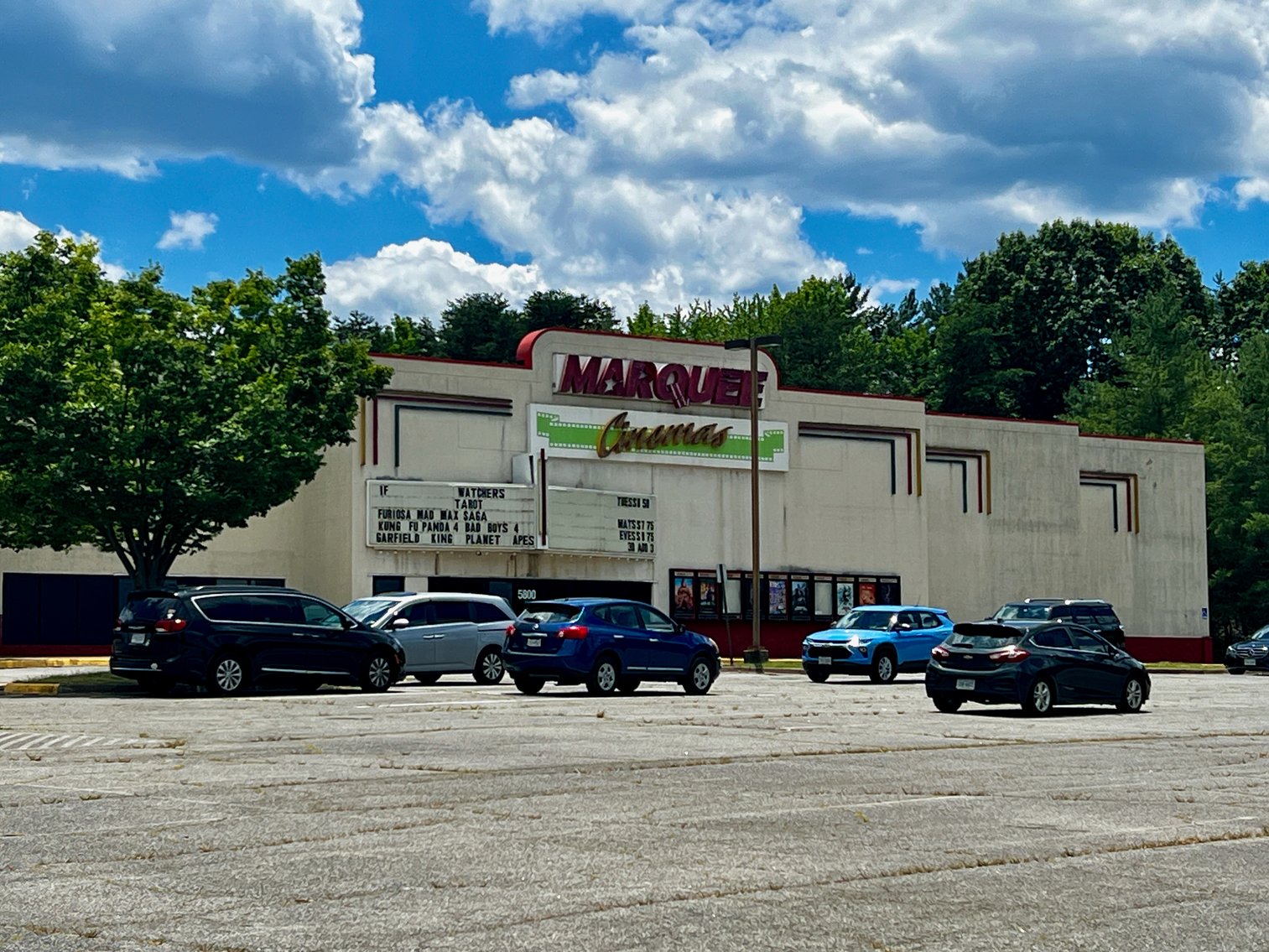 Image for COMMERCIAL REAL ESTATE:  7.5 +/- Acres w/28,000 +/- sf. Building, 224 Parking Spaces & 900' +/- of I-95 Frontage in Fredericksburg, VA!!  ONLINE ONLY BIDDING!!