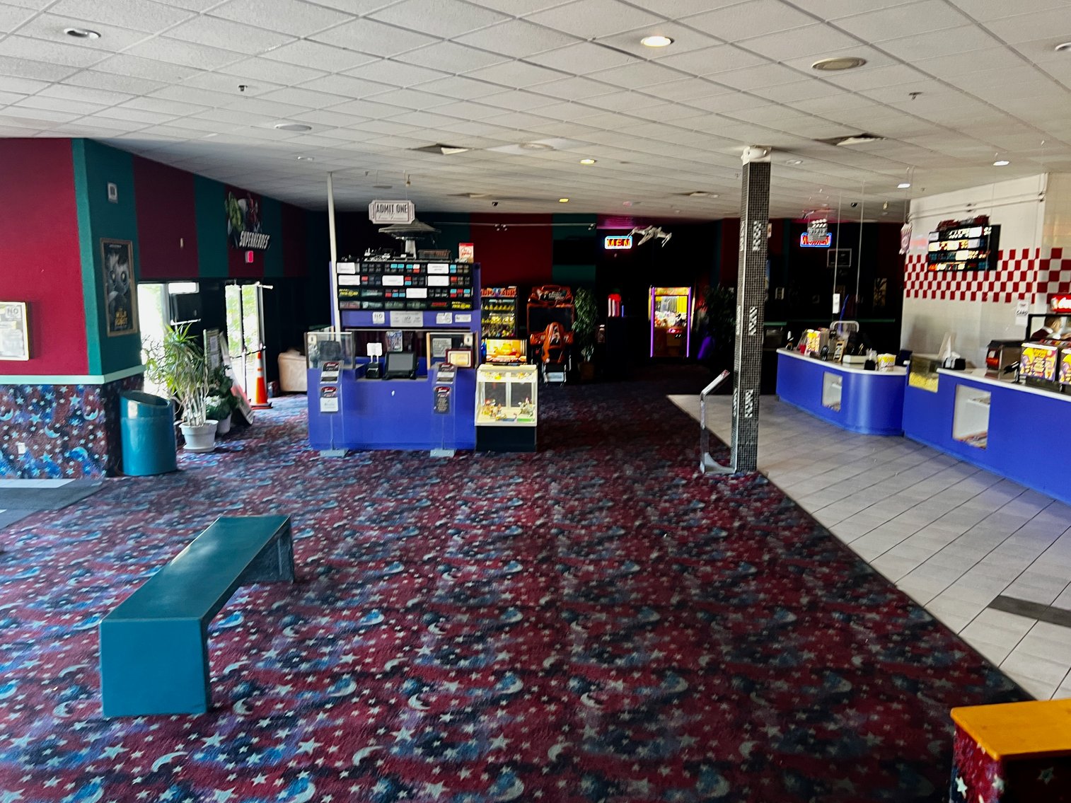 Image for COMMERCIAL REAL ESTATE:  7.5 +/- Acres w/28,000 +/- sf. Building, 224 Parking Spaces & 900' +/- of I-95 Frontage in Fredericksburg, VA!!  ONLINE ONLY BIDDING!!