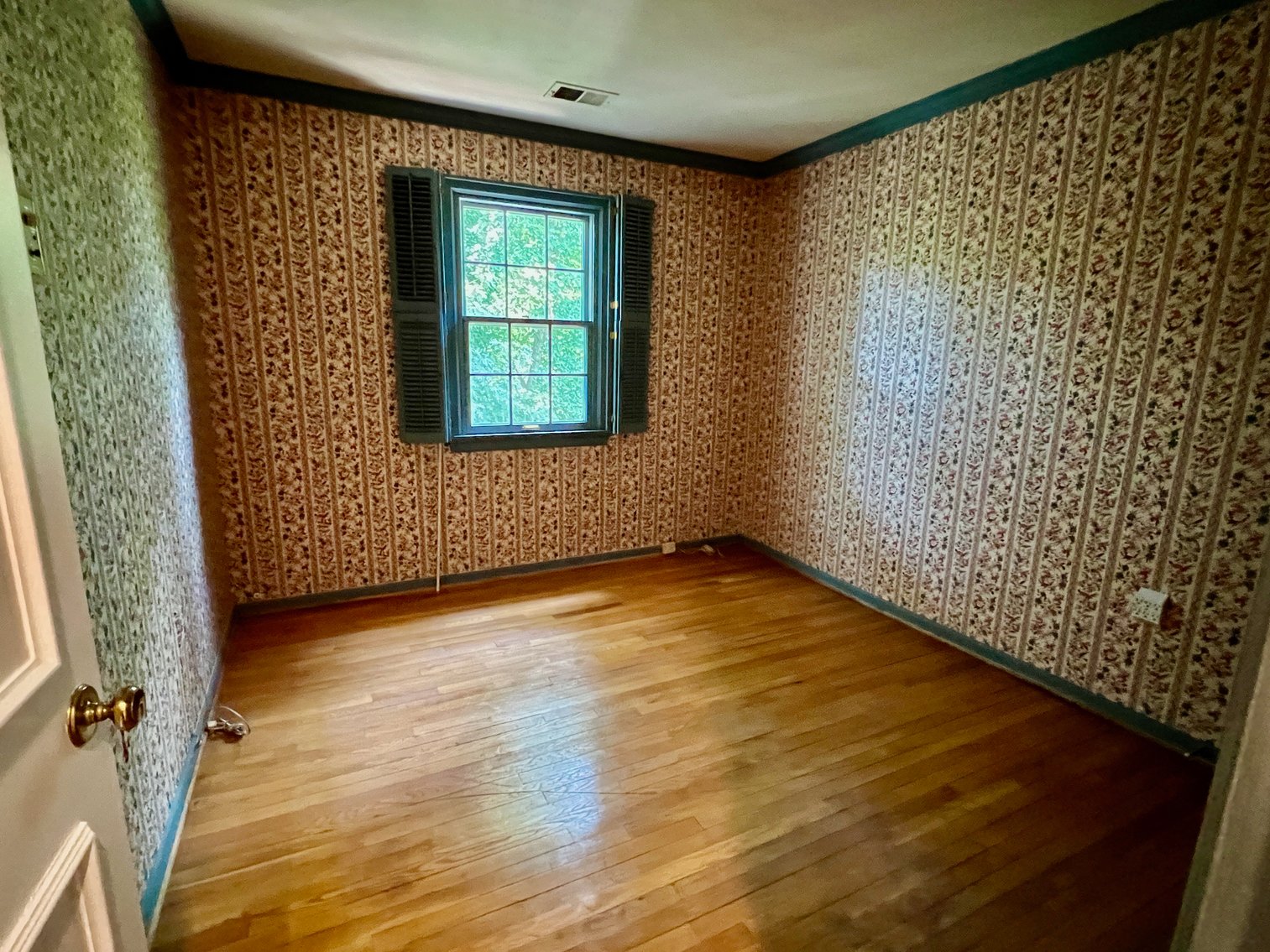 Image for 3 BR/3.5 BA Brick Townhome Located in Old Dominion Square in the heart of McLean, VA--ONLINE ONLY BIDDING!!