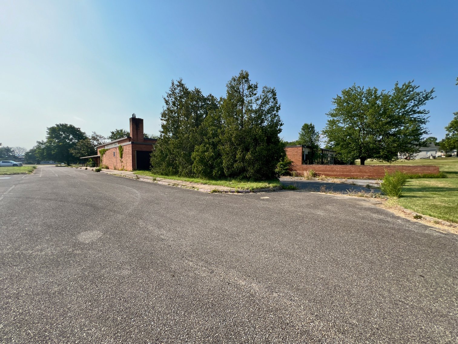 Image for 11.74 +/- Acres & 26,000 +/- sf. Former School Building w/Business Zoning in Hagerstown, MD--ONLINE ONLY BIDDING!!