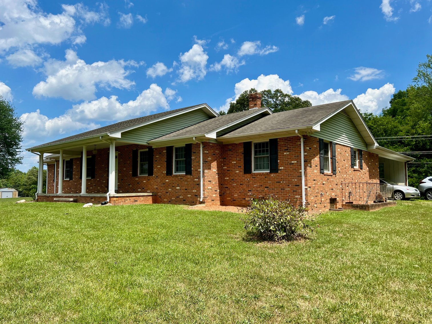 Image for 3 BR/2 BA Brick Home w/Walk-Out Basement on 5 +/- Acres in Madison County, VA--SELLING to the HIGHEST BIDDER!!