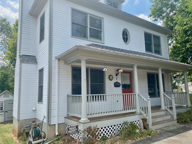 Image for 4 BR/3 BA Home & Adjacent .14 +/- Acre Vacant Lot in The Town of Leesburg, VA--SELLING to the HIGHEST BIDDER!!