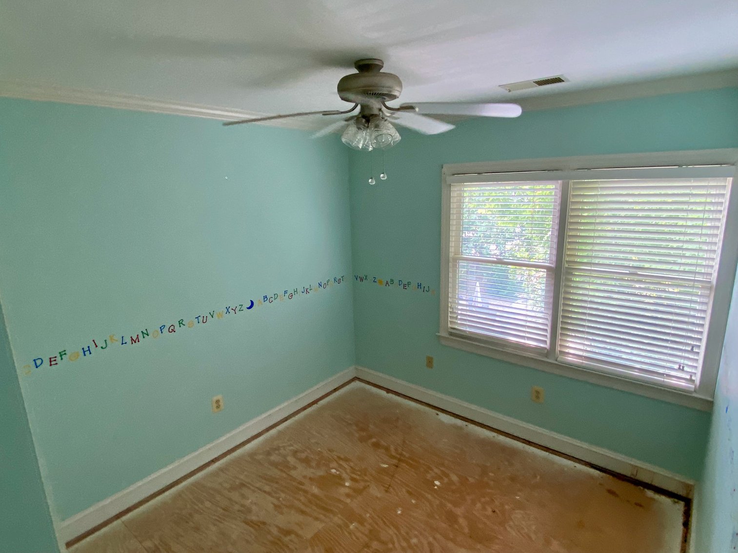 Image for 4 BR/3 BA Home & Adjacent .14 +/- Acre Vacant Lot in The Town of Leesburg, VA--SELLING to the HIGHEST BIDDER!!