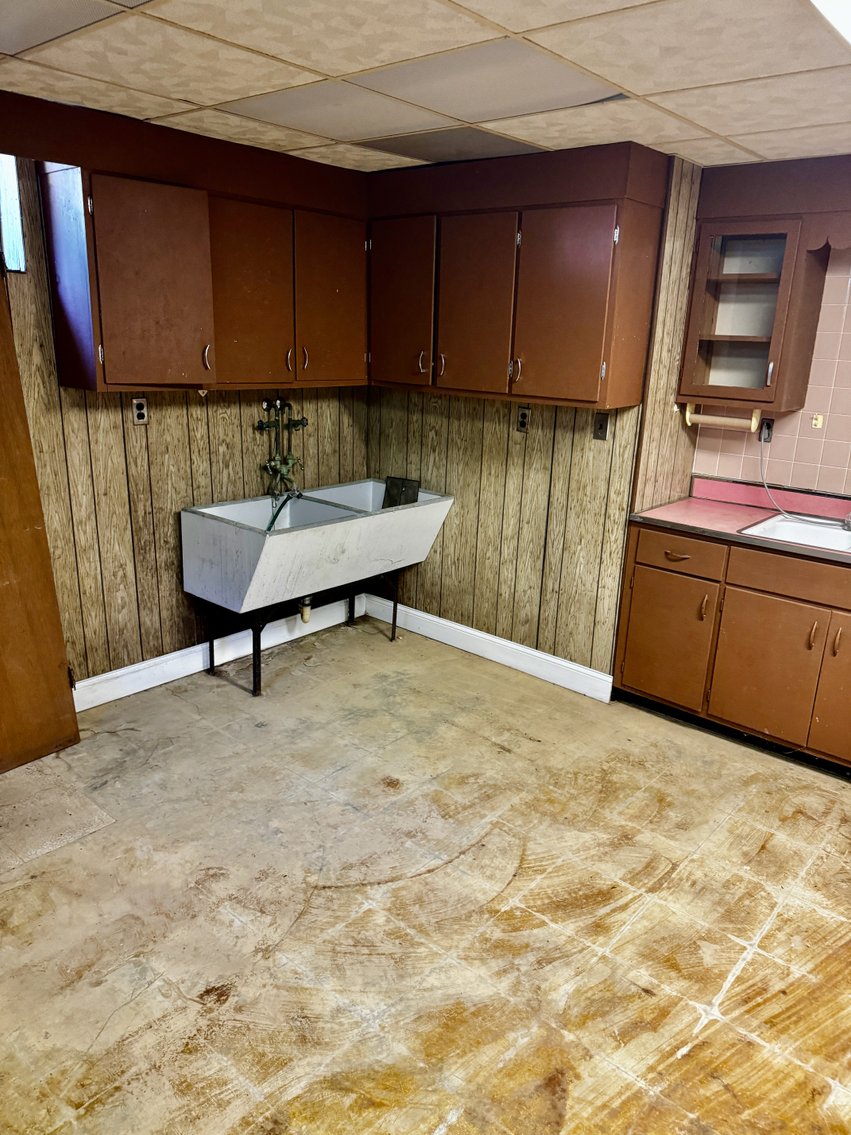 Image for 3 BR/3BA Home on 15.6 +/- Acres w/760' +/- of Road Frontage in Prince George's County, MD--ONLINE ONLY BIDDING!!