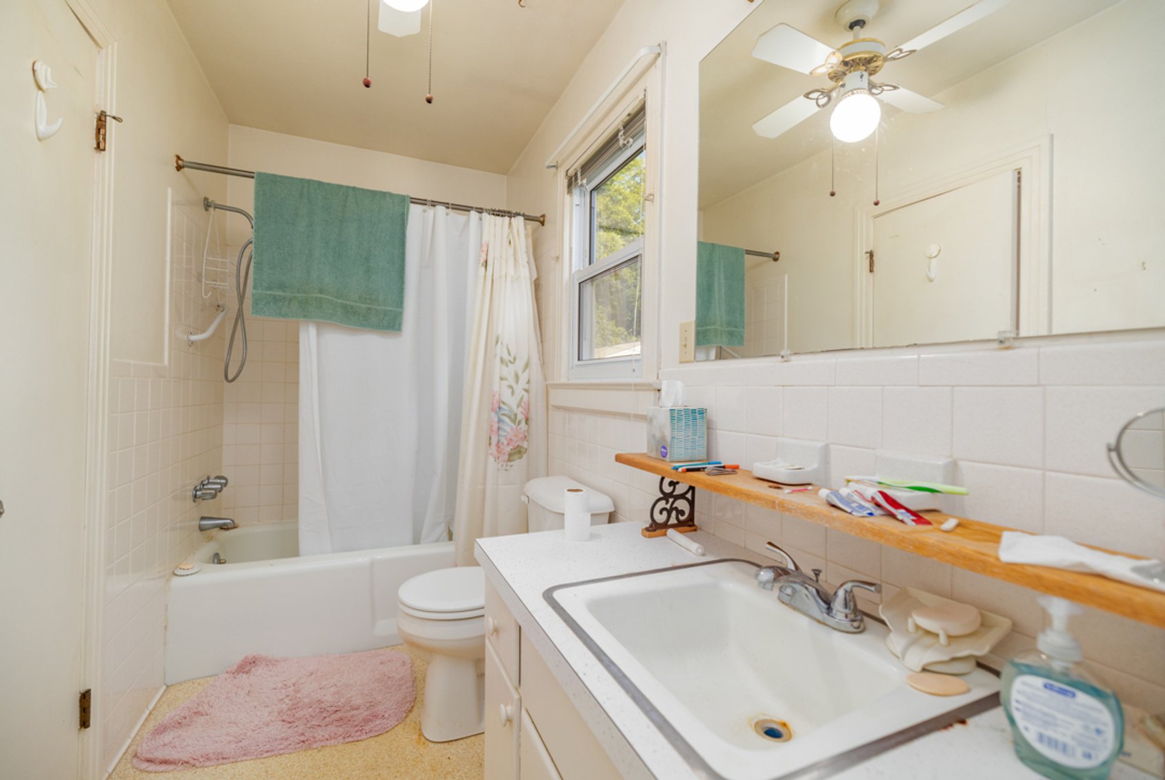 Image for 4 BR/2 BA Home on .22 +/- Acre Downtown Victoria, VA Lot--SELLING to the HIGHEST BIDDER via ONLINE ONLY BIDDING!!