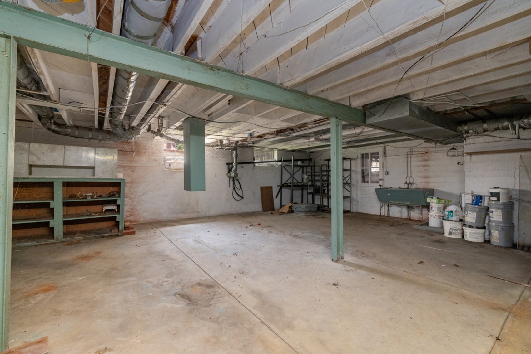 Image for Stately 6 BR/2 BA Solid Brick Home w/Large 4 Bay Garage on 1.69 +/- Acres in Mecklenburg County, VA--SELLING to the HIGHEST BIDDER via ONLINE ONLY BIDDING!!