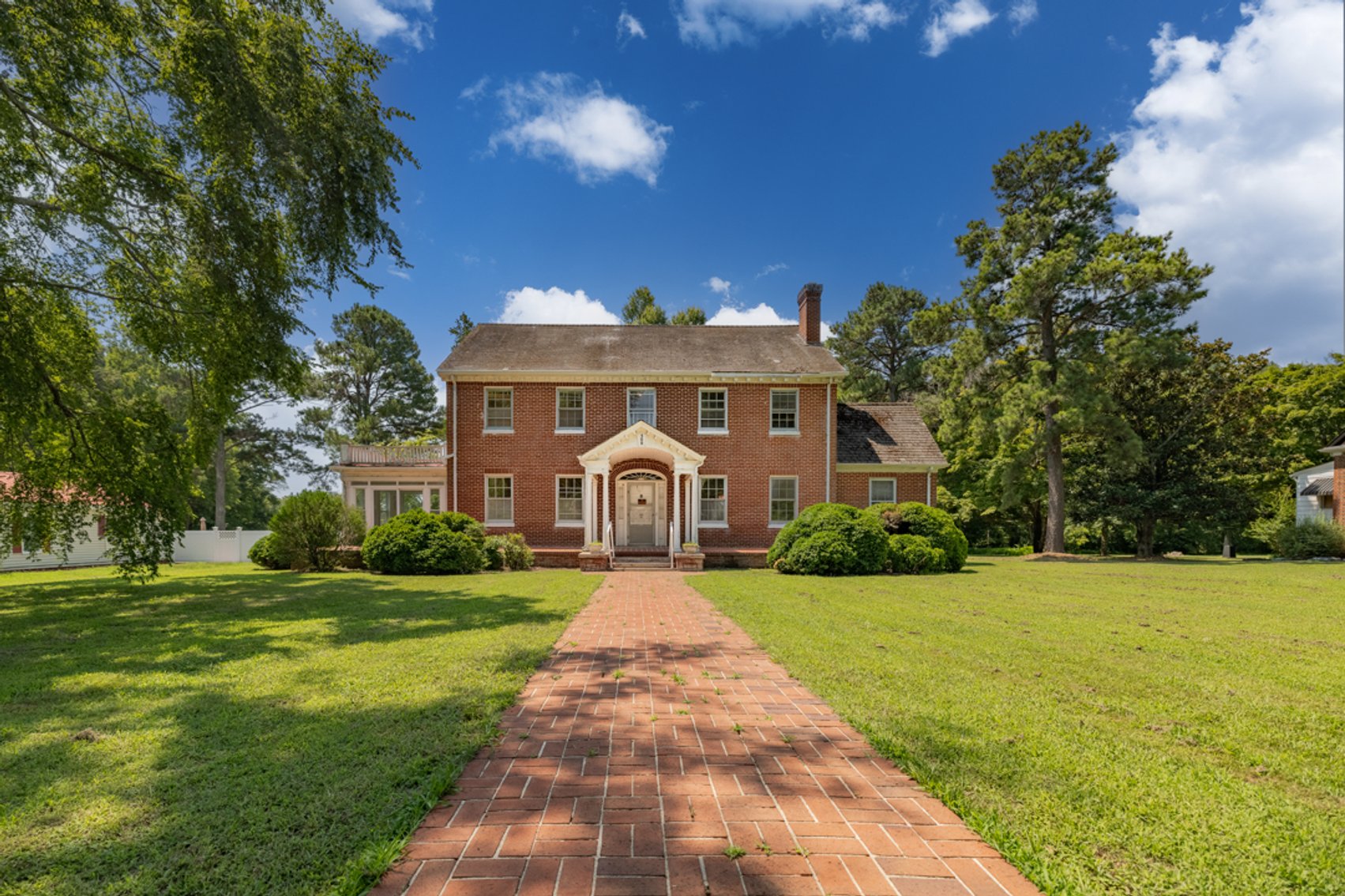 Image for Stately 6 BR/2 BA Solid Brick Home w/Large 4 Bay Garage on 1.69 +/- Acres in Mecklenburg County, VA--SELLING to the HIGHEST BIDDER via ONLINE ONLY BIDDING!!