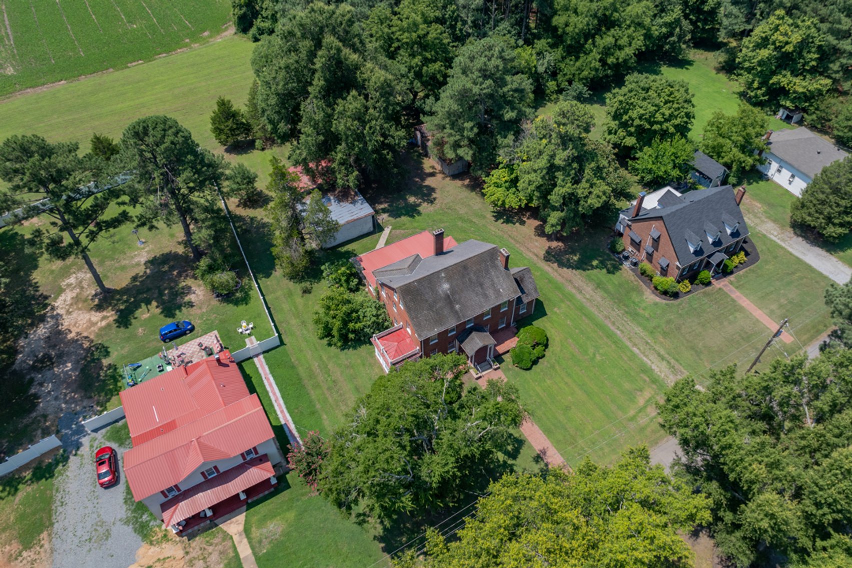Image for Stately 6 BR/2 BA Solid Brick Home w/Large 4 Bay Garage on 1.69 +/- Acres in Mecklenburg County, VA--SELLING to the HIGHEST BIDDER via ONLINE ONLY BIDDING!!