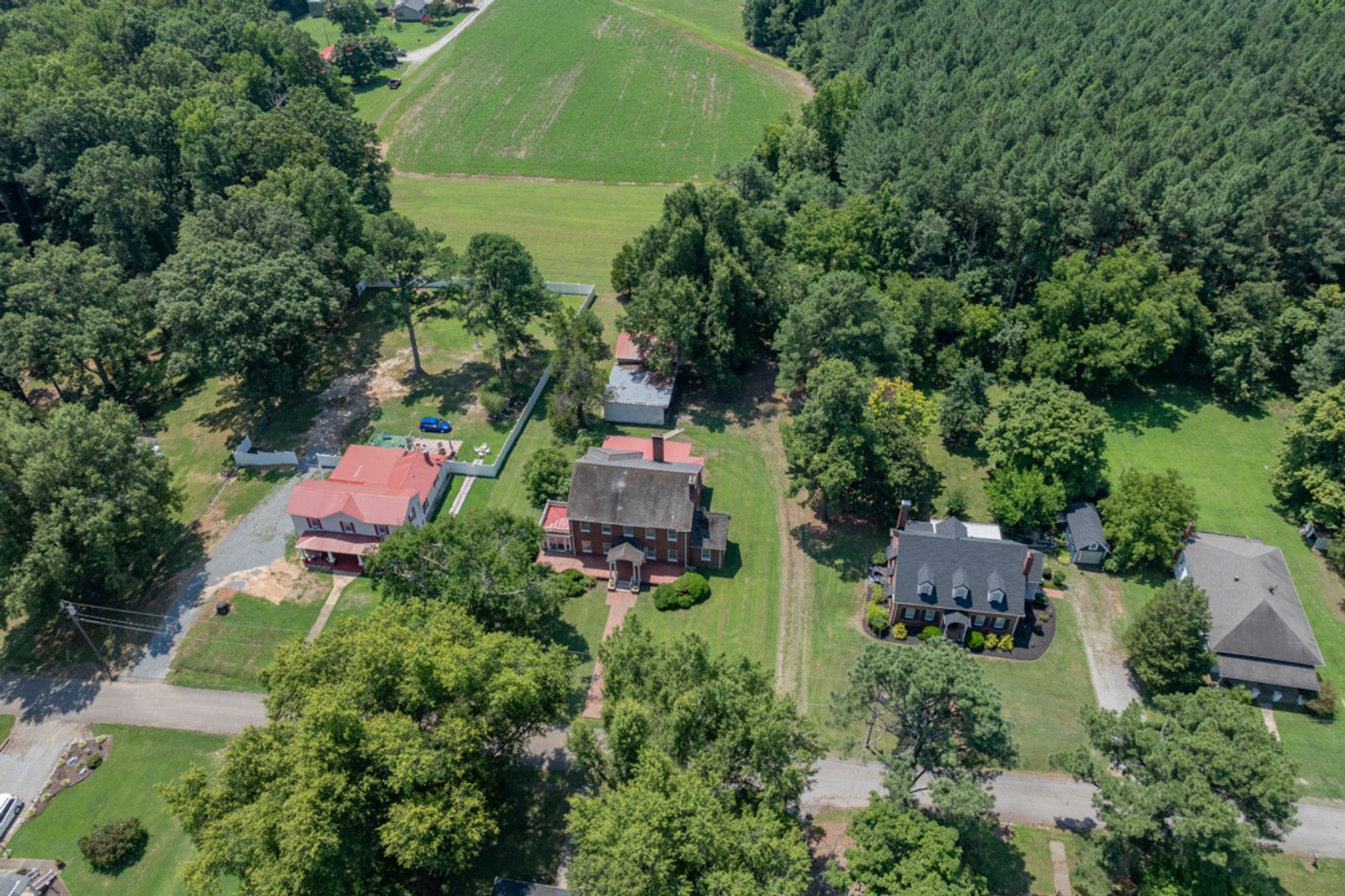 Image for Stately 6 BR/2 BA Solid Brick Home w/Large 4 Bay Garage on 1.69 +/- Acres in Mecklenburg County, VA--SELLING to the HIGHEST BIDDER via ONLINE ONLY BIDDING!!