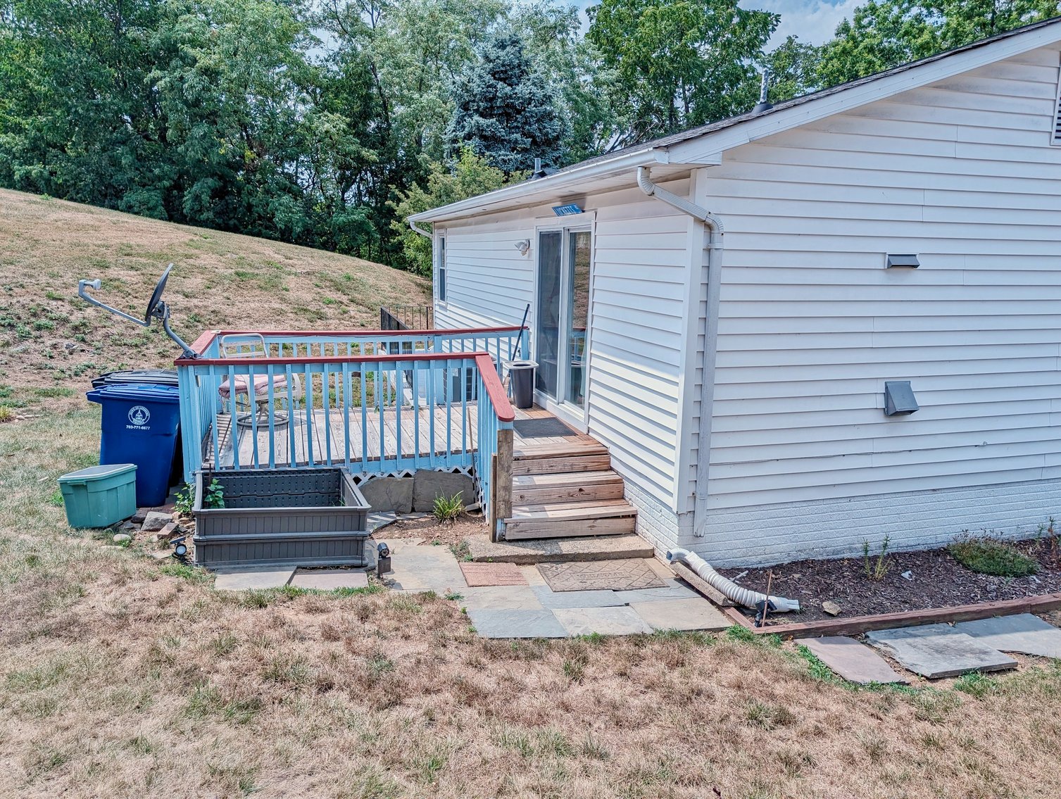 Image for 2 BR/2 BA Home in Oak View Neighborhood of Leesburg, VA--SELLING to the HIGHEST BIDDER!!