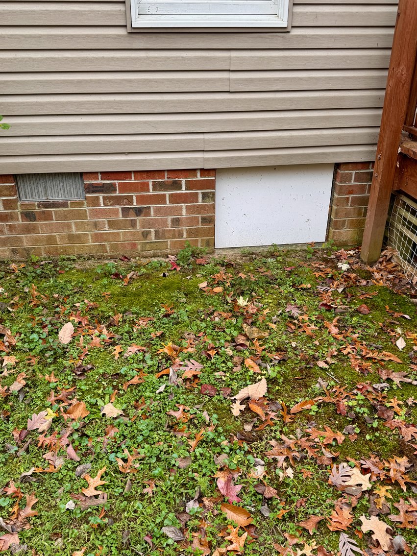 Image for 3 BR/2 BA Lake Front Home w/Detached Garage/Shop on .5 +/- Acre Lot in the Old Creek Neighborhood of Tappahannock, VA--ONLINE ONLY BIDDING!!