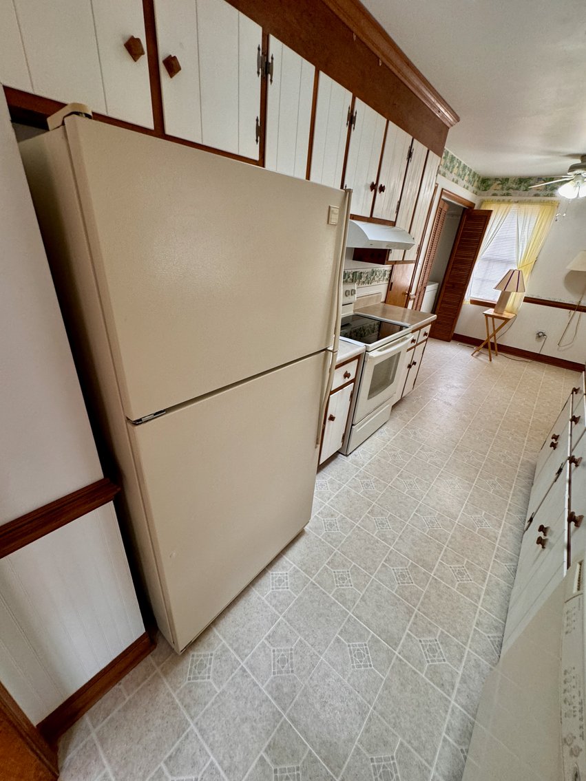 Image for 3 BR/2 BA Lake Front Home w/Detached Garage/Shop on .5 +/- Acre Lot in the Old Creek Neighborhood of Tappahannock, VA--ONLINE ONLY BIDDING!!