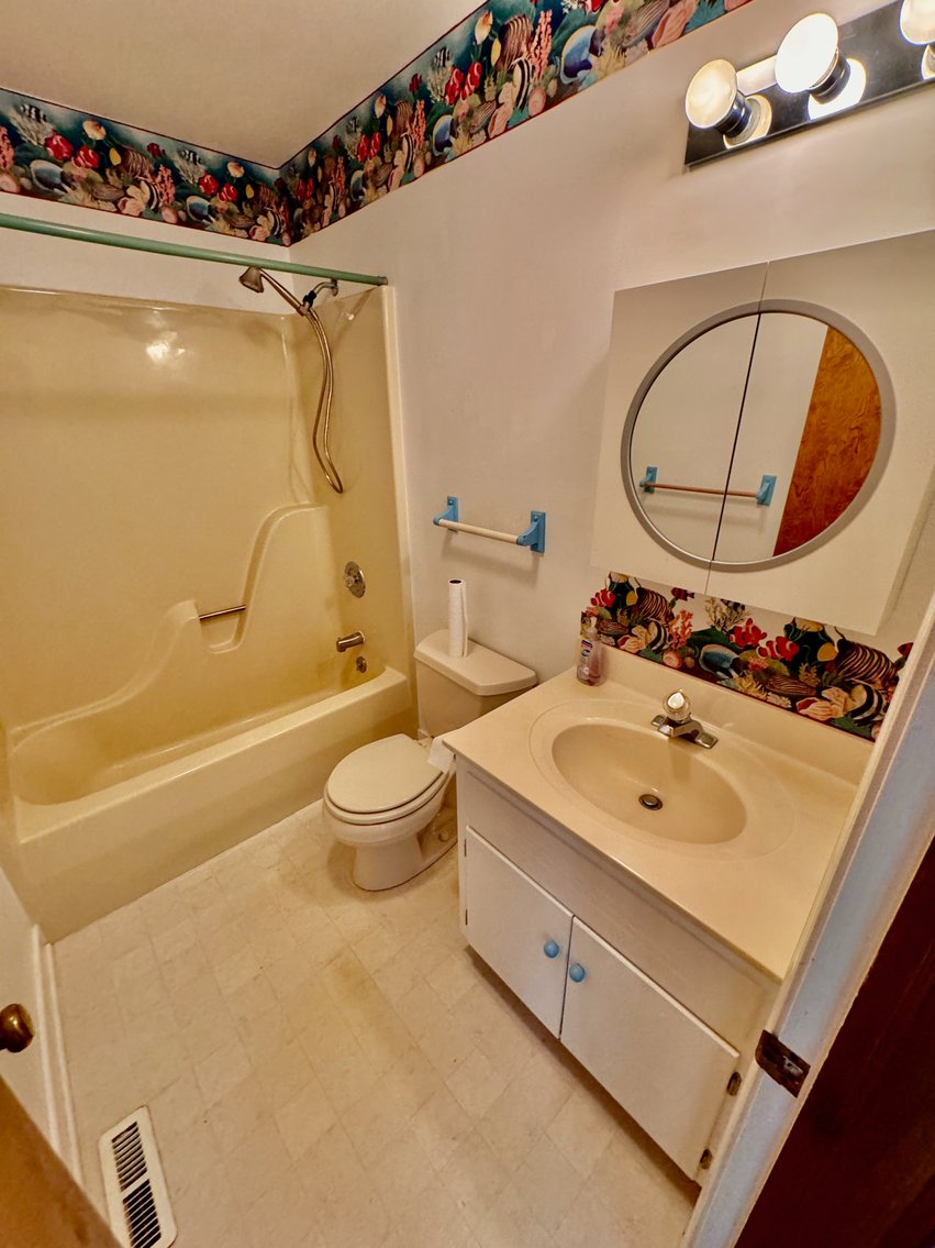 Image for 3 BR/2 BA Lake Front Home w/Detached Garage/Shop on .5 +/- Acre Lot in the Old Creek Neighborhood of Tappahannock, VA--ONLINE ONLY BIDDING!!