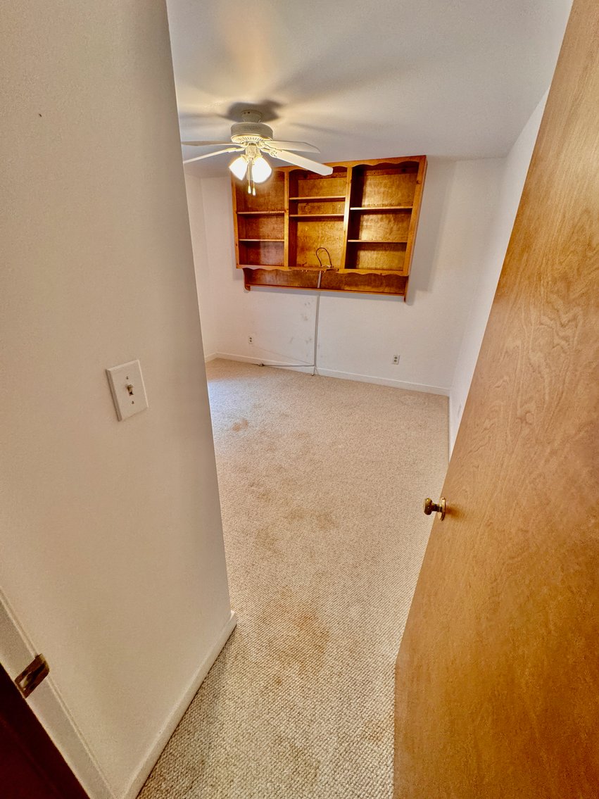 Image for 3 BR/2 BA Lake Front Home w/Detached Garage/Shop on .5 +/- Acre Lot in the Old Creek Neighborhood of Tappahannock, VA--ONLINE ONLY BIDDING!!