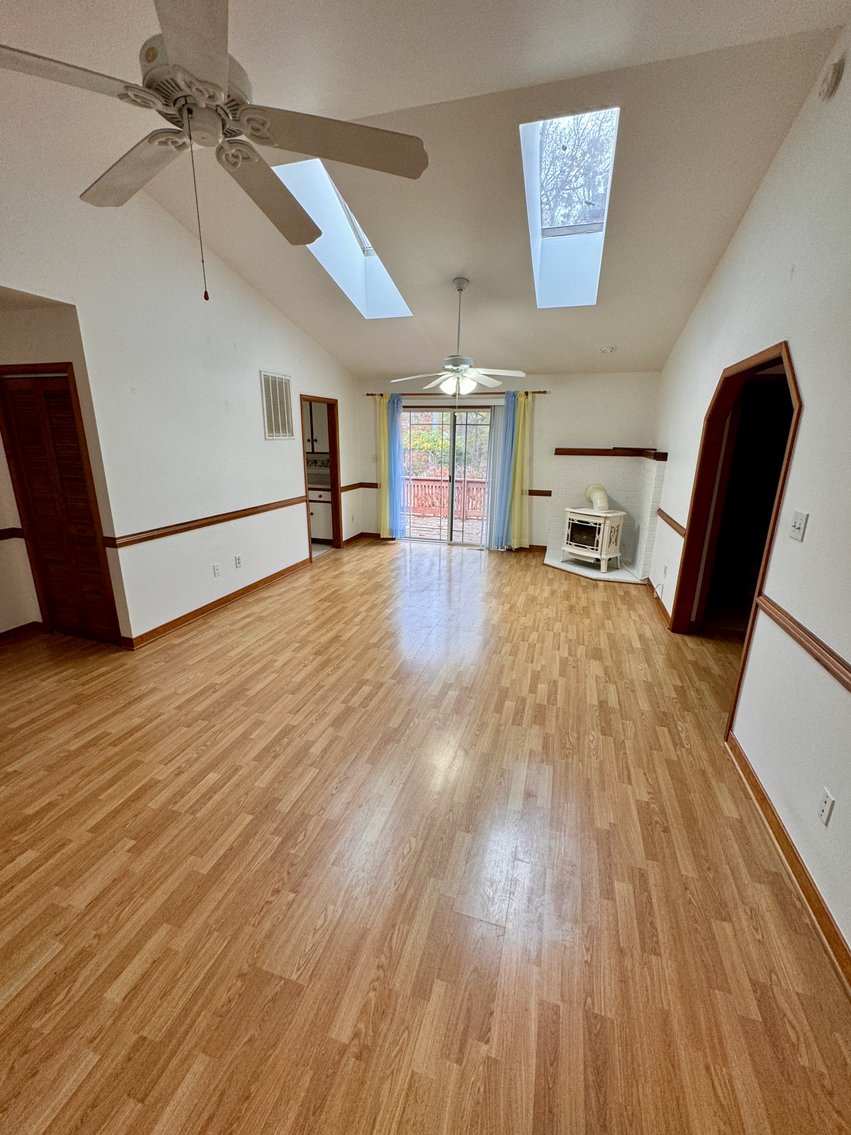 Image for 3 BR/2 BA Lake Front Home w/Detached Garage/Shop on .5 +/- Acre Lot in the Old Creek Neighborhood of Tappahannock, VA--ONLINE ONLY BIDDING!!