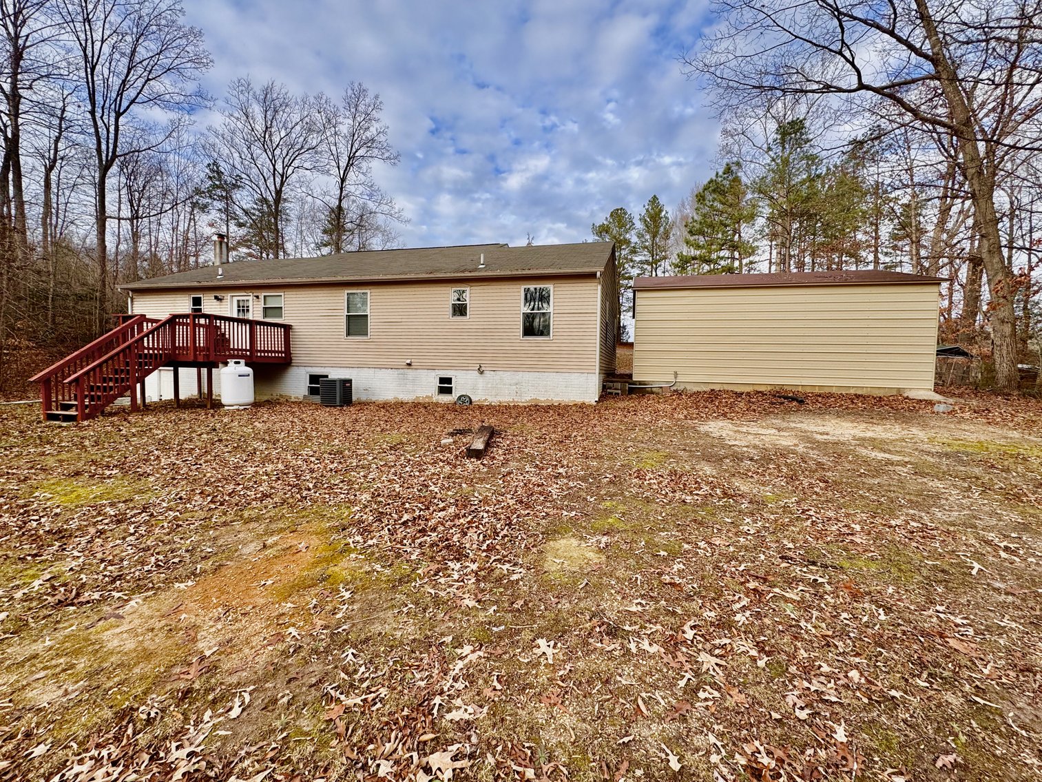Image for 3 BR/2 BA Home w/Walk-Out Basement & Large Detached 2 Bay Garage/Shop on 5 +/- Acres in Bowling Green, VA--ONLINE ONLY BIDDING!!