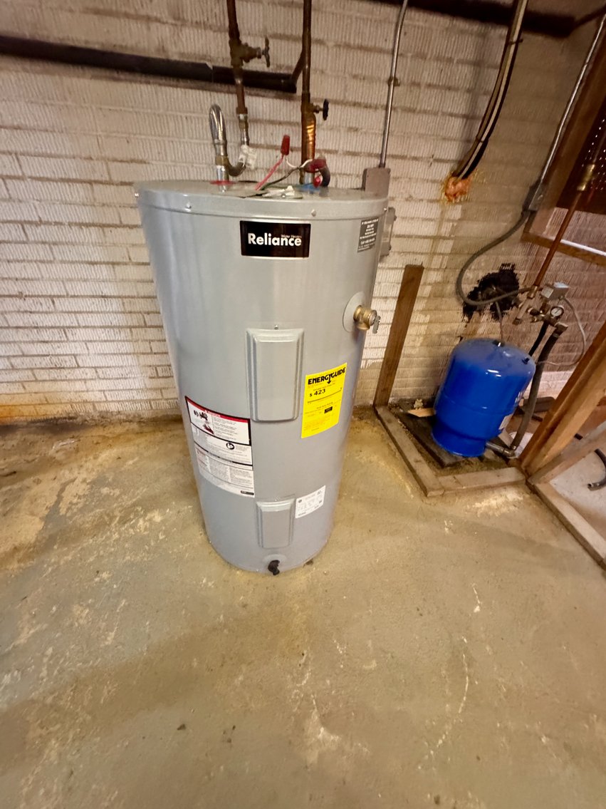 Image for 3 BR/2 BA Home w/Walk-Out Basement & Large Detached 2 Bay Garage/Shop on 5 +/- Acres in Bowling Green, VA--ONLINE ONLY BIDDING!!