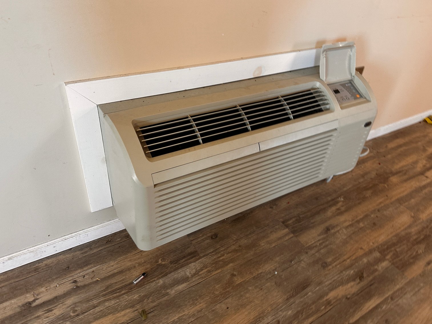 Image for 11,800 +/- sf. Income Producing Commercial Building Fronting Main Street in Broadway, VA--ONLINE ONLY BIDDING!!