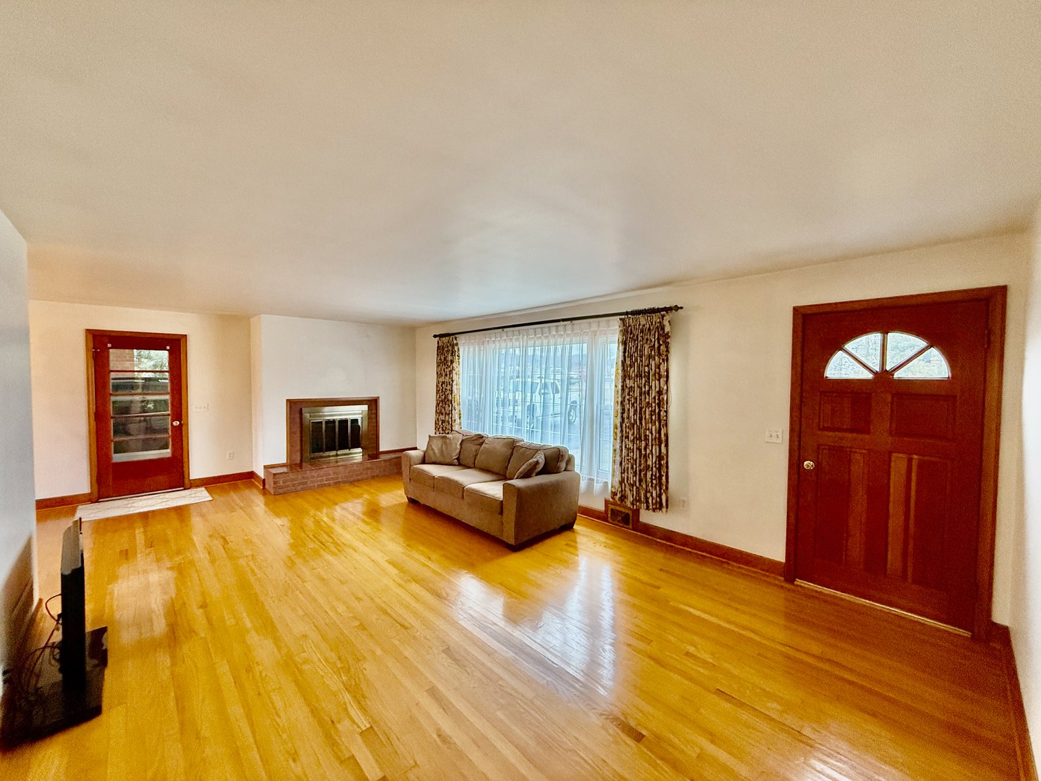 Image for 4 BR/2 BA Brick Home on 1.2 +/- Acres w/Full Walk-Out Basement & 2 Detached Shops/Buildings--SELLING to the HIGHEST BIDDER!!