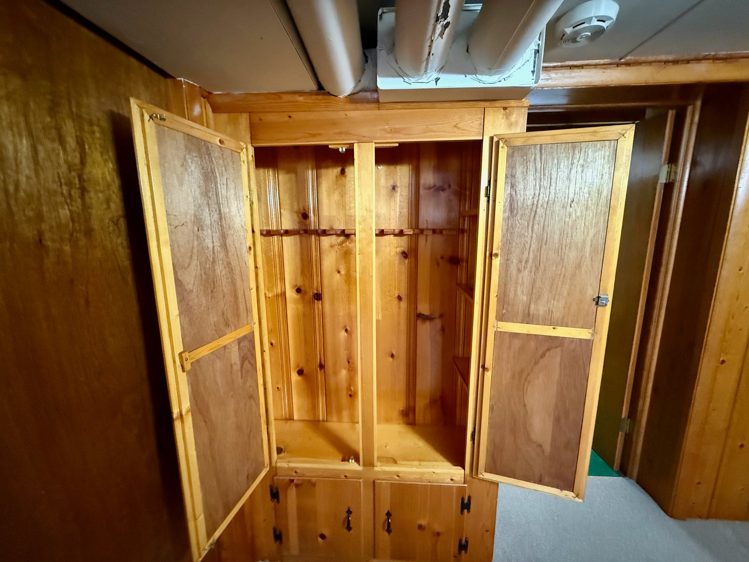 Image for 4 BR/2 BA Brick Home on 1.2 +/- Acres w/Full Walk-Out Basement & 2 Detached Shops/Buildings--SELLING to the HIGHEST BIDDER!!