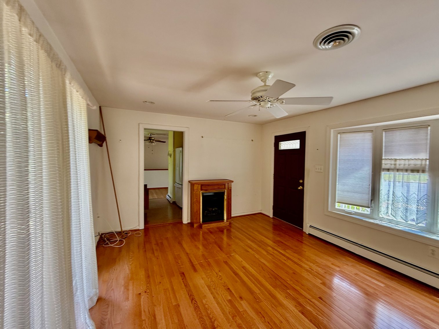 Image for 3 BR/1.5 BA Home w/Basement on Cul-de-Sac Lot Minutes From Rt.1 & I-95 in Prince William County, VA--ONLINE ONLY BIDDING!!