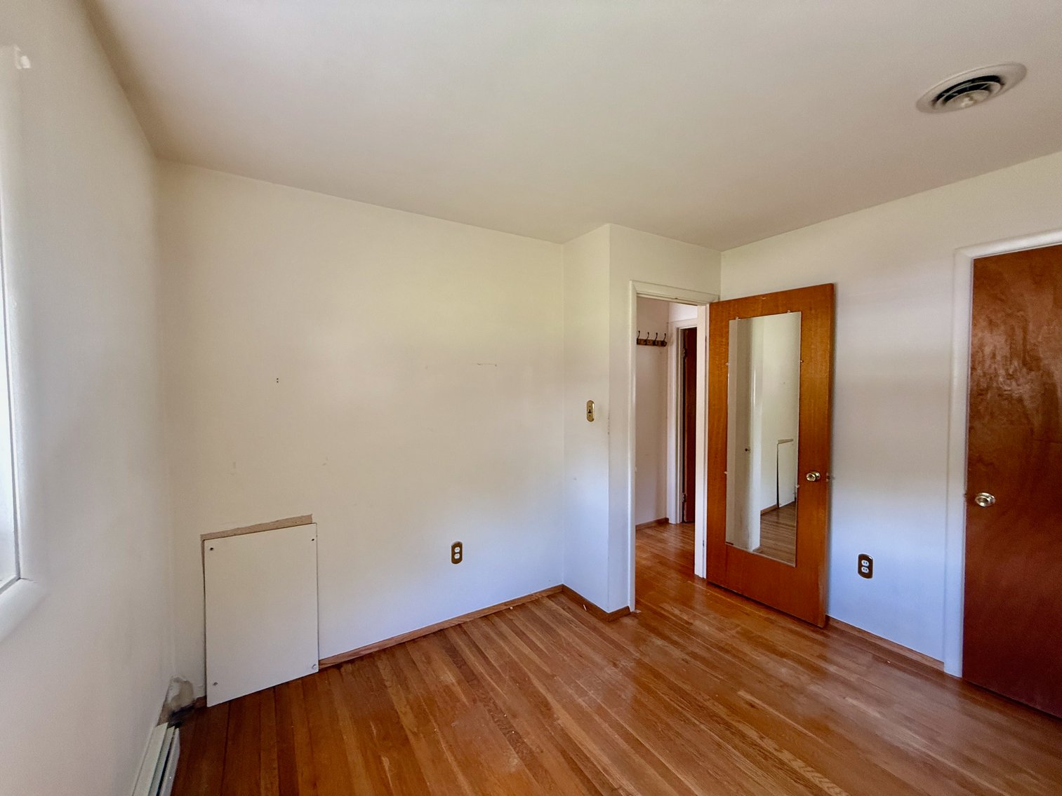 Image for 3 BR/1.5 BA Home w/Basement on Cul-de-Sac Lot Minutes From Rt.1 & I-95 in Prince William County, VA--ONLINE ONLY BIDDING!!