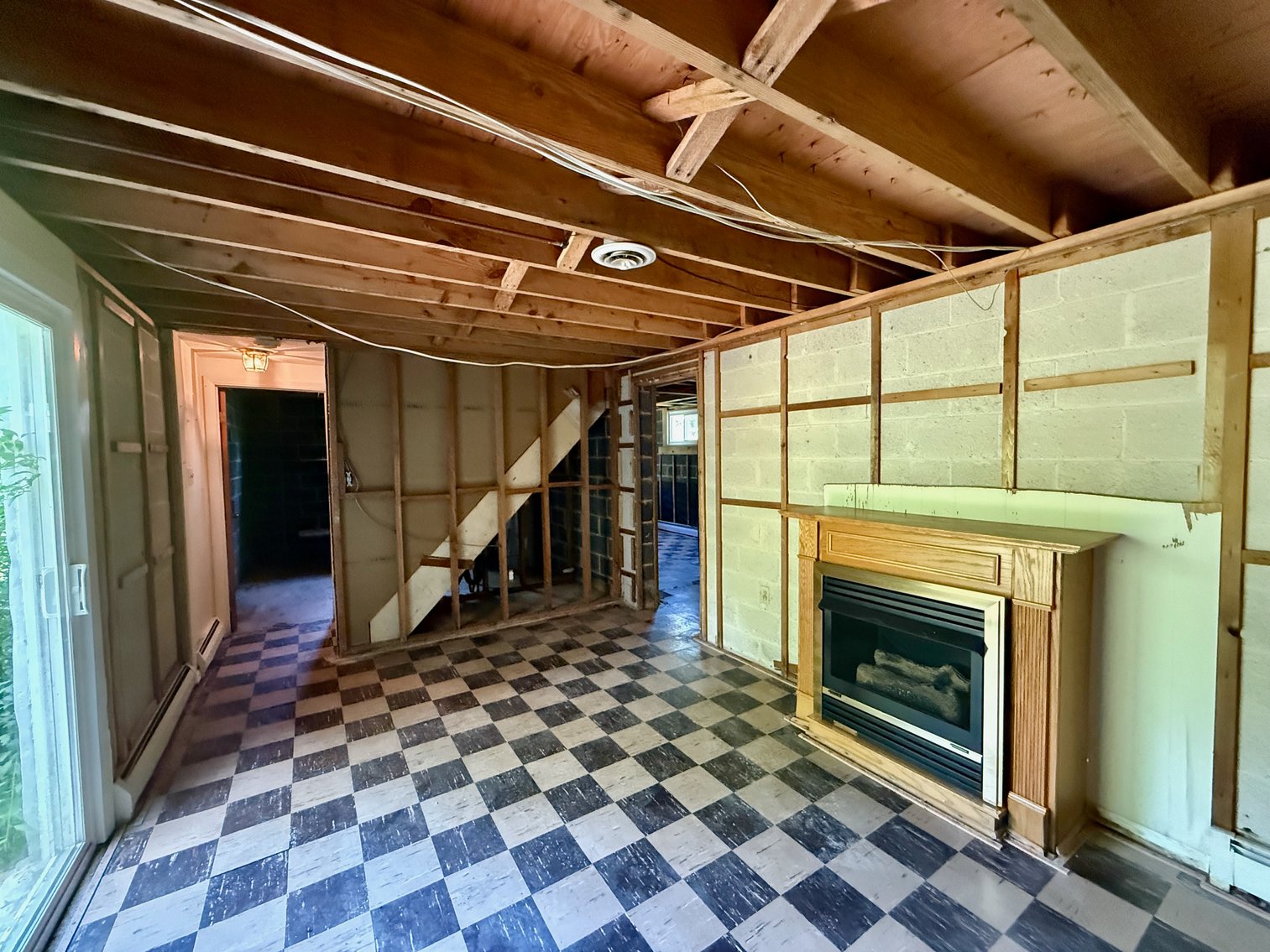 Image for 3 BR/1.5 BA Home w/Basement on Cul-de-Sac Lot Minutes From Rt.1 & I-95 in Prince William County, VA--ONLINE ONLY BIDDING!!