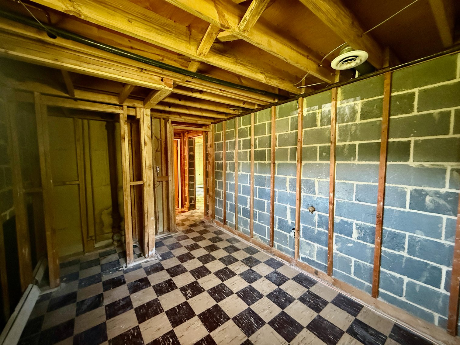 Image for 3 BR/1.5 BA Home w/Basement on Cul-de-Sac Lot Minutes From Rt.1 & I-95 in Prince William County, VA--ONLINE ONLY BIDDING!!