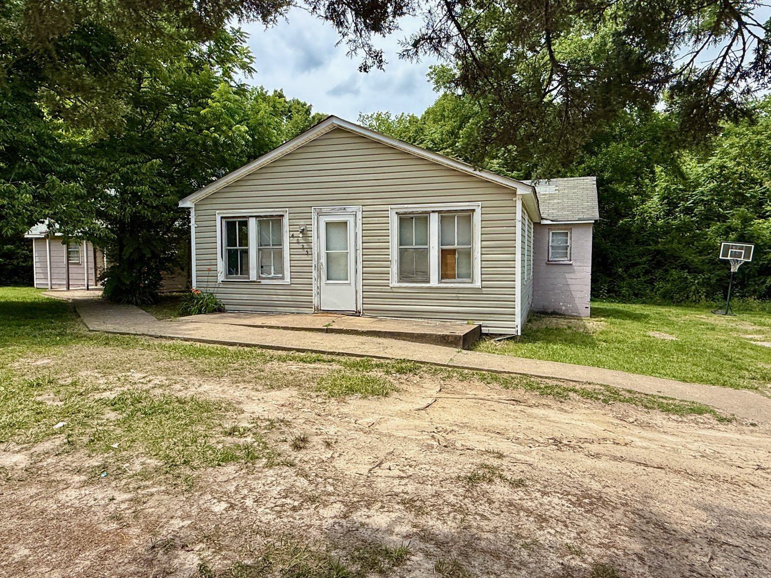 Image for 4 BR/2 BA Home on 3.8 +/- Acres on Lee Hill School Dr. in Spotsylvania County, VA--ONLINE ONLY BIDDING!!