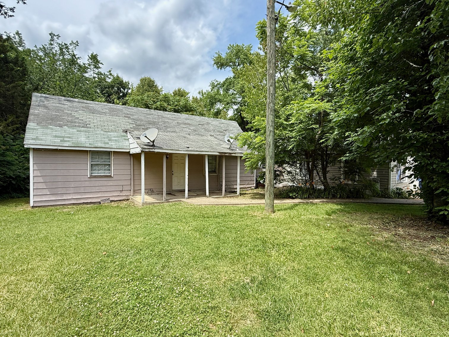 Image for 4 BR/2 BA Home on 3.8 +/- Acres on Lee Hill School Dr. in Spotsylvania County, VA--ONLINE ONLY BIDDING!!