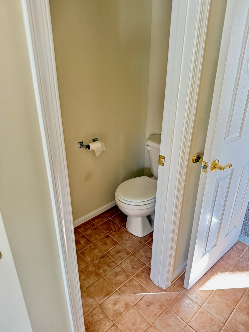 Image for 4 BR/3.5 BA Home on 1.53 +/- Acre Cul-de-Sac Lot in Spruce Hill Estates in Charles Town, WV--SELLING to the HIGHEST BIDDER!!