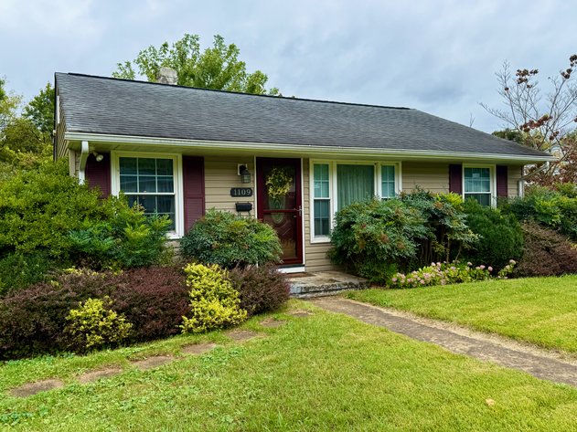 3 BR/1 BA Home w/Fenced Yard Near Downtown Culpeper, VA--SELLING to the HIGHEST BIDDER via ONLINE ONLY BIDDING!!
