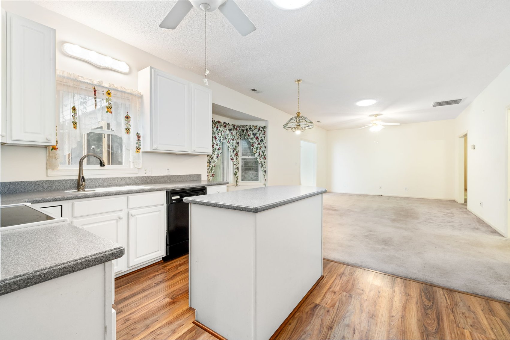 Image for 3 BR/2.5 BA Brick Home on Lake Gaston w/Dock--ONLINE ONLY BIDDING!!