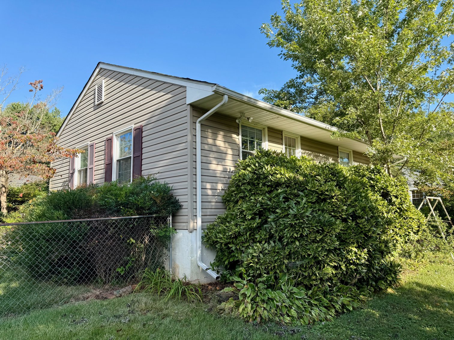 Image for 3 BR/1 BA Home w/Fenced Yard Near Downtown Culpeper, VA--SELLING to the HIGHEST BIDDER via ONLINE ONLY BIDDING!!