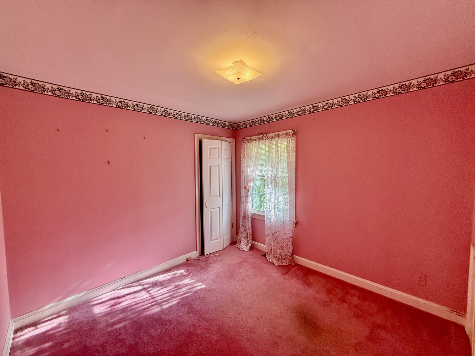 Image for 3 BR/1 BA Home w/Fenced Yard Near Downtown Culpeper, VA--SELLING to the HIGHEST BIDDER via ONLINE ONLY BIDDING!!