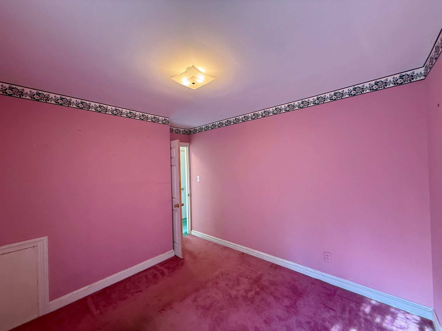 Image for 3 BR/1 BA Home w/Fenced Yard Near Downtown Culpeper, VA--SELLING to the HIGHEST BIDDER via ONLINE ONLY BIDDING!!