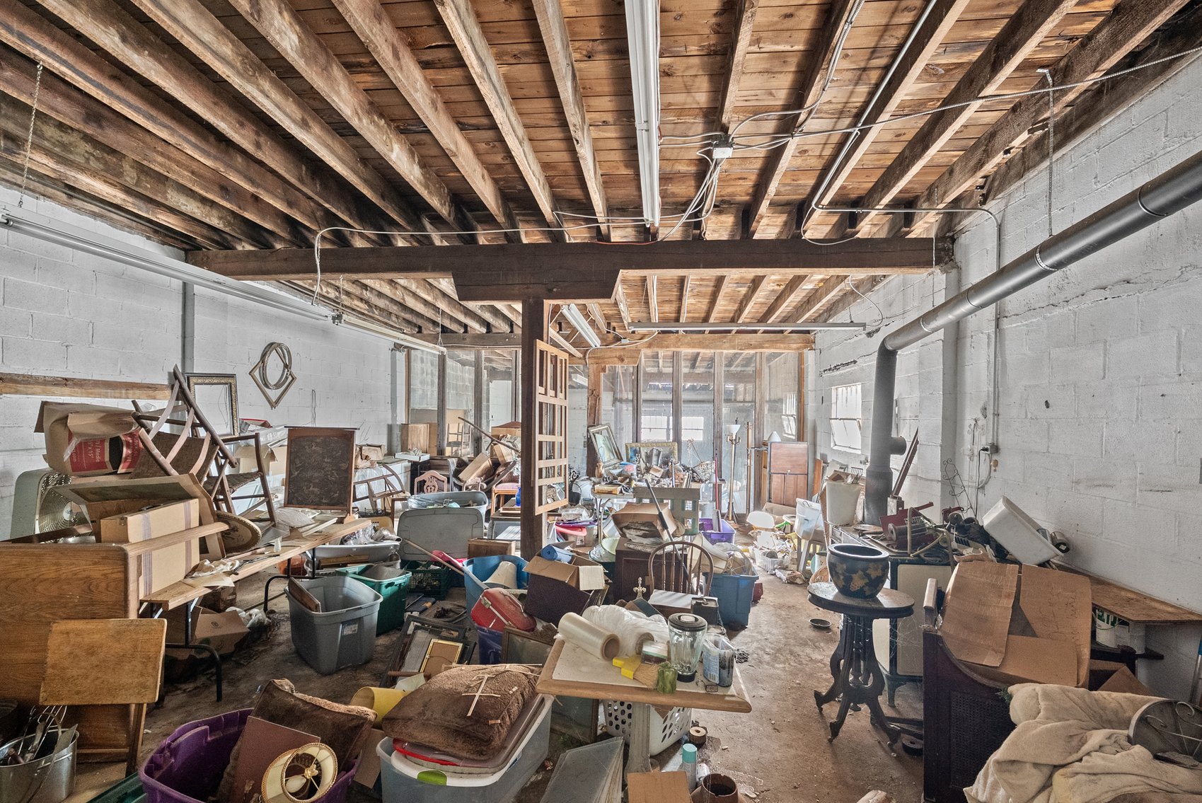 Image for HIGH BID HAS BEEN SUBMITTED FOR BANK APPROVAL: Large Commercial 2 Story Building in Downtown Historic Appomattox, VA--ONLINE ONLY BIDDING