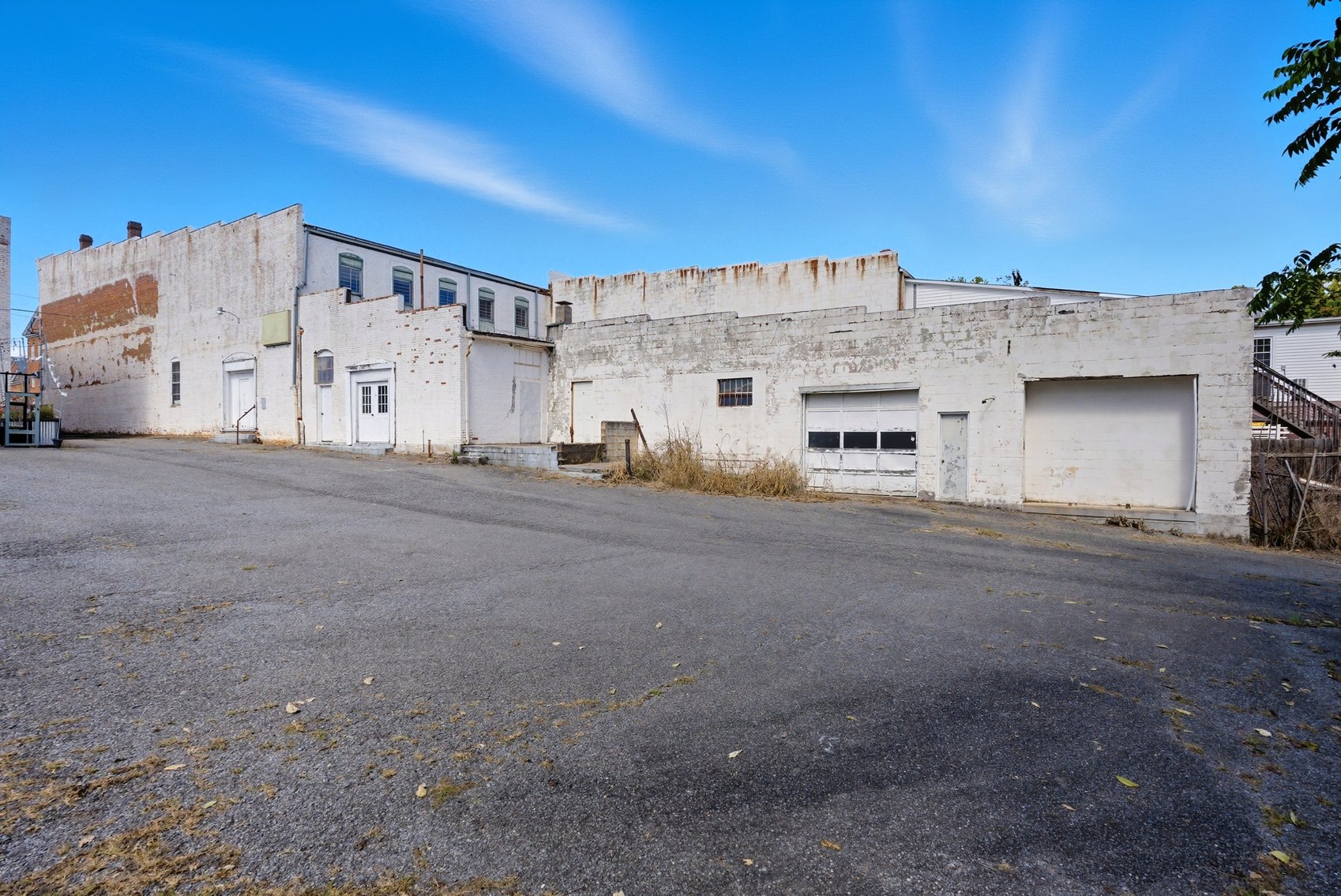 Image for HIGH BID HAS BEEN SUBMITTED FOR BANK APPROVAL: Large Commercial 2 Story Building in Downtown Historic Appomattox, VA--ONLINE ONLY BIDDING