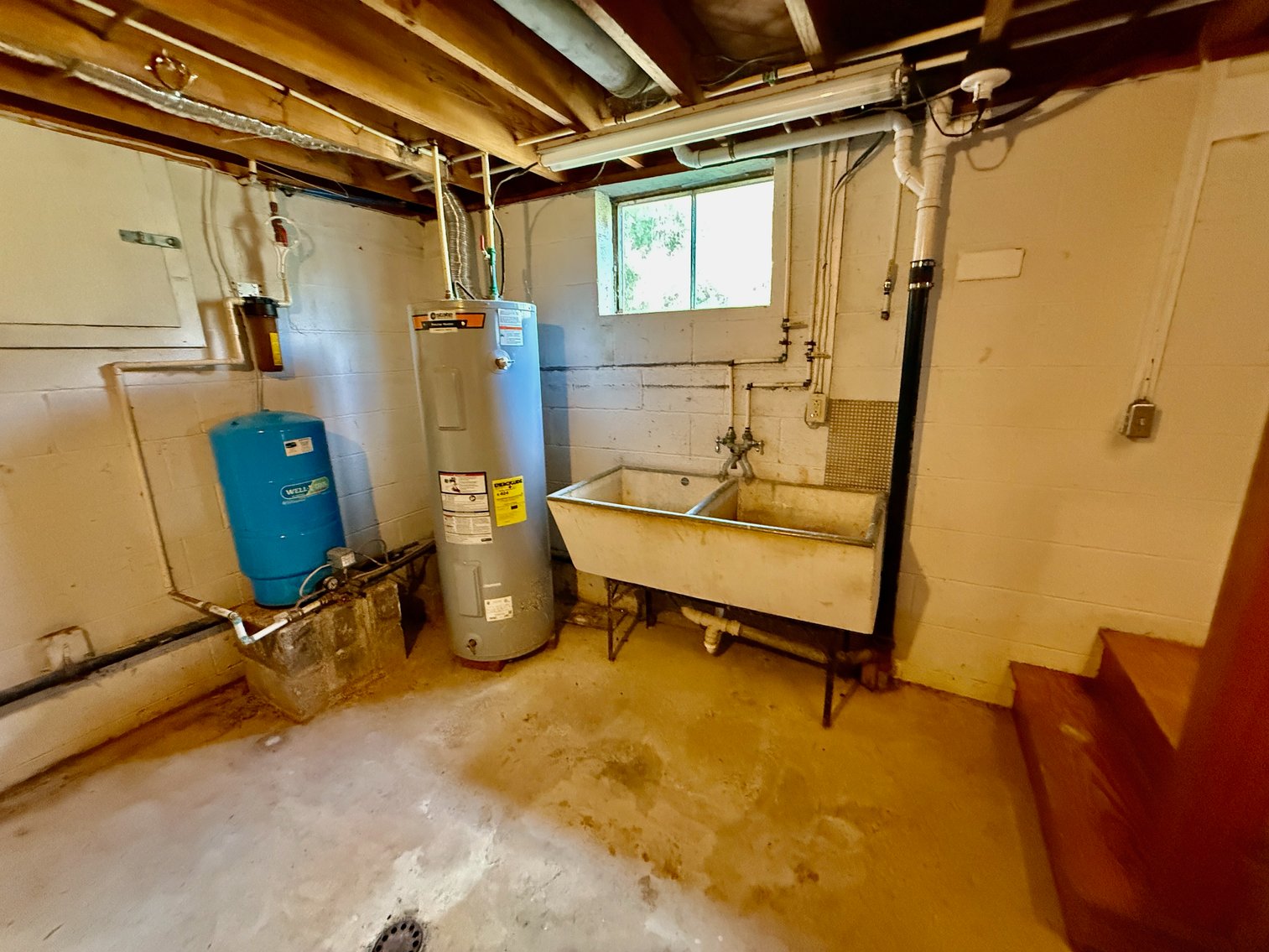 Image for 4 BR/2 BA Brick Ranch/Rambler Style Home w/Basement on 1.49 +/- Acres--Madison County, VA