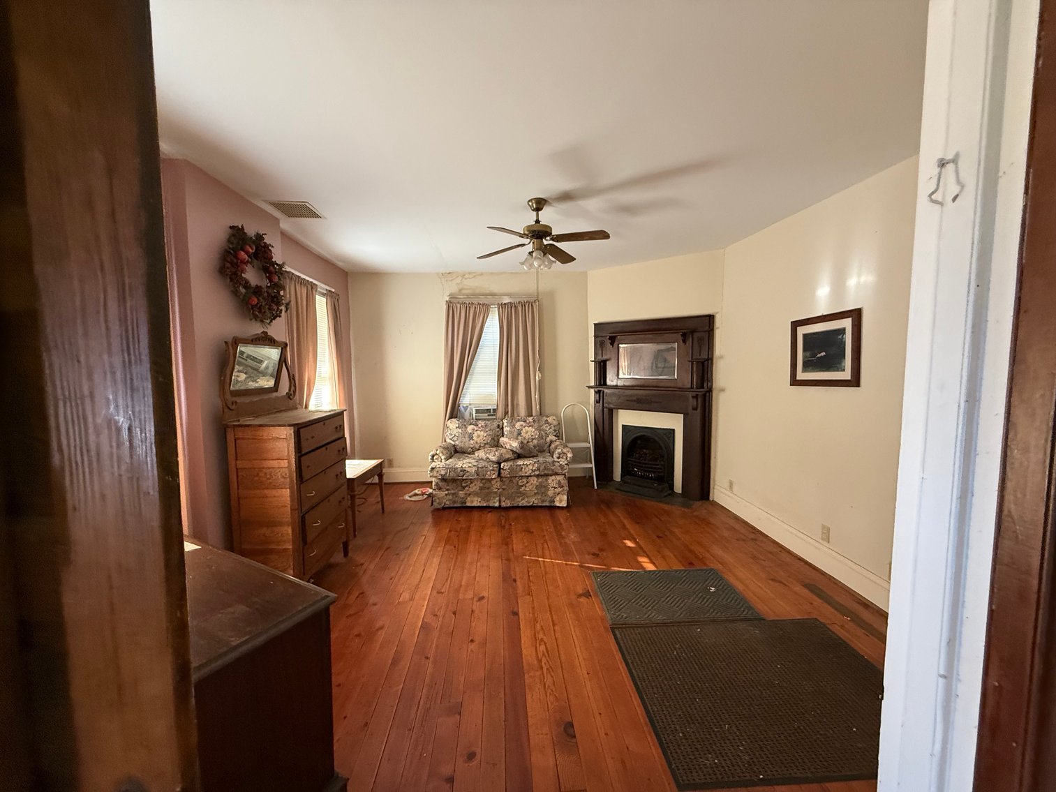 Image for 5 BR/2 BA Home on 1 +/- Acre Lot in The Town of Gordonsville, VA--ONLINE ONLY BIDDING!!