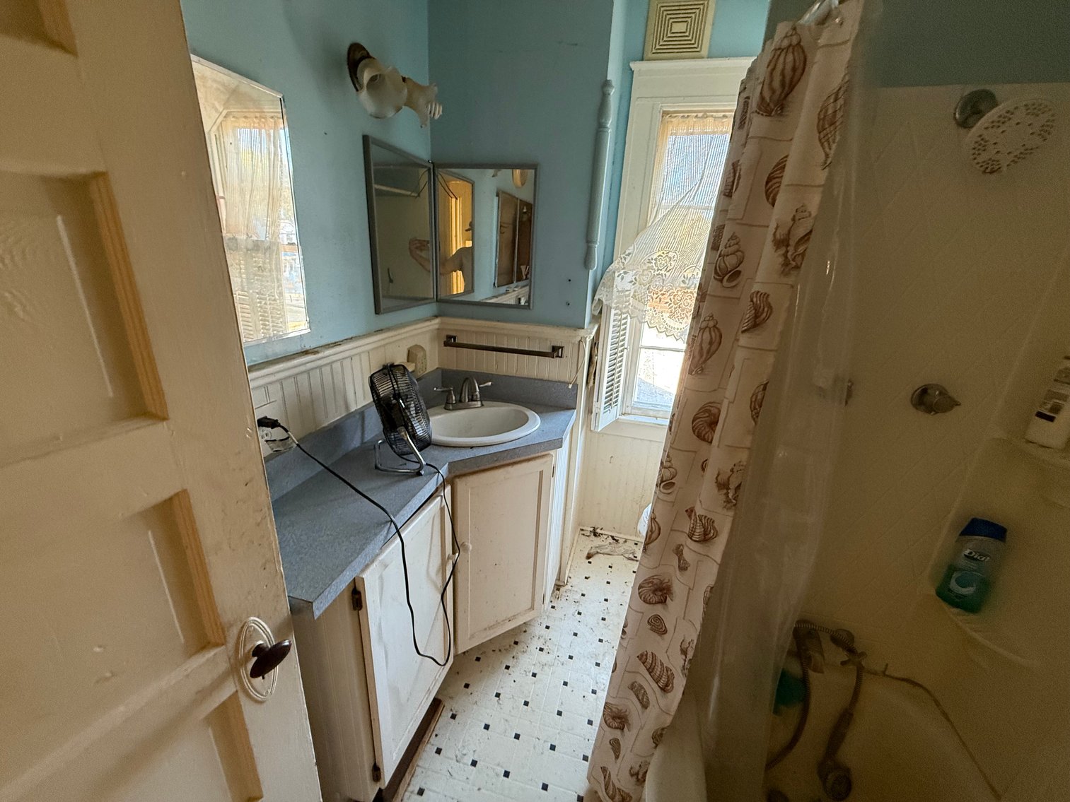 Image for 5 BR/2 BA Home on 1 +/- Acre Lot in The Town of Gordonsville, VA--ONLINE ONLY BIDDING!!