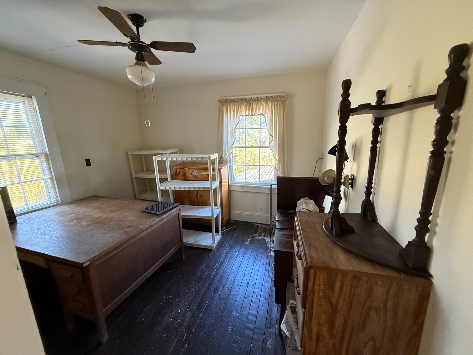 Image for 5 BR/2 BA Home on 1 +/- Acre Lot in The Town of Gordonsville, VA--ONLINE ONLY BIDDING!!