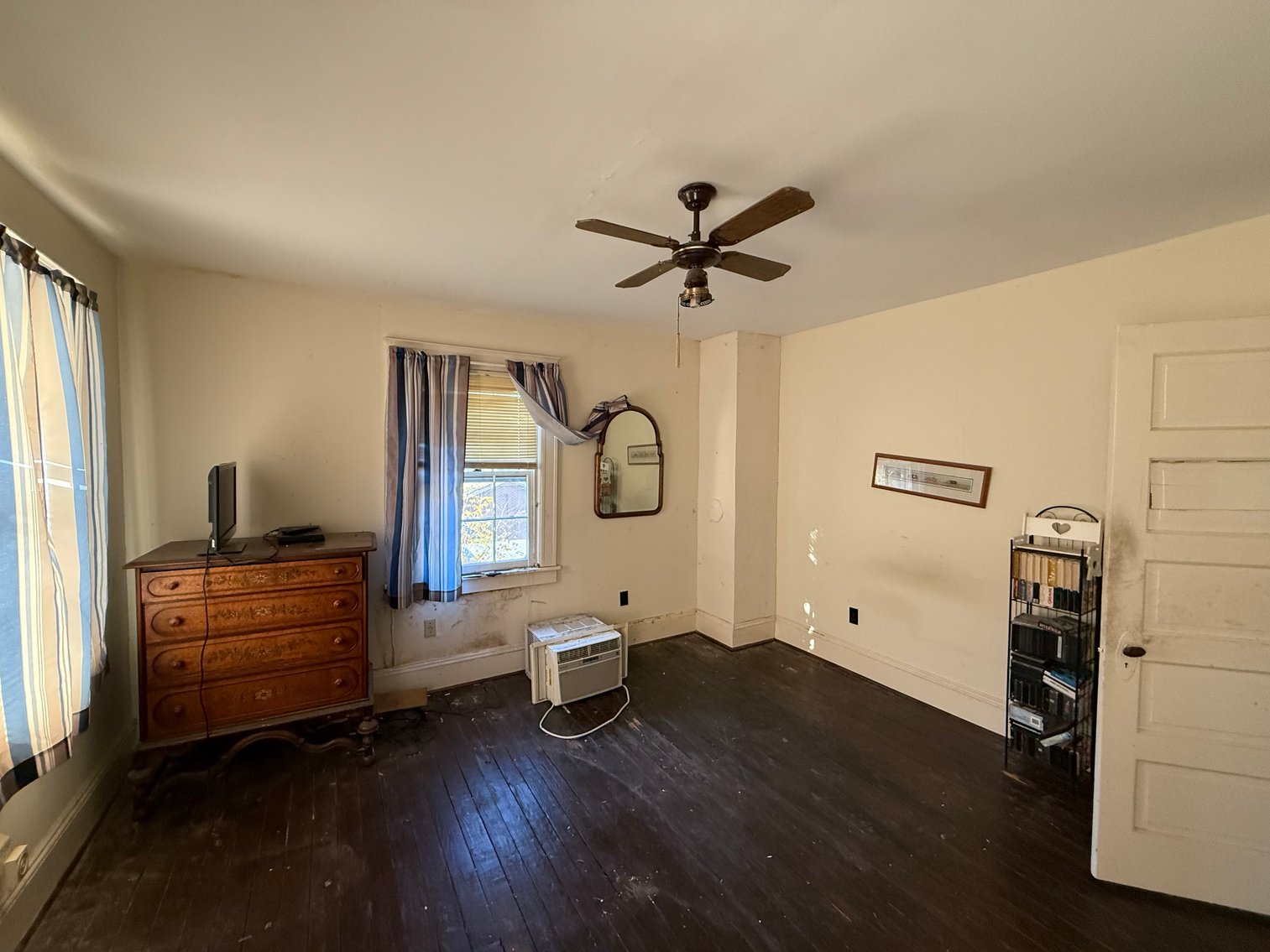 Image for 5 BR/2 BA Home on 1 +/- Acre Lot in The Town of Gordonsville, VA--ONLINE ONLY BIDDING!!